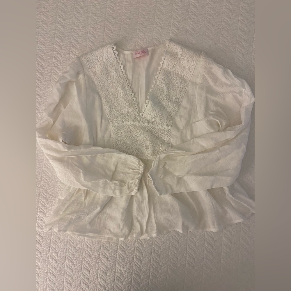 Pink Lily XS White Lace Trim Blouse